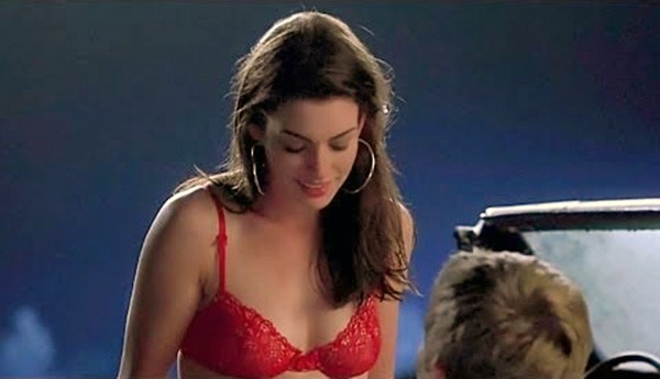 Anne Hathaway – Garotas sem Rumo (2005) (Foto: Divulgação)