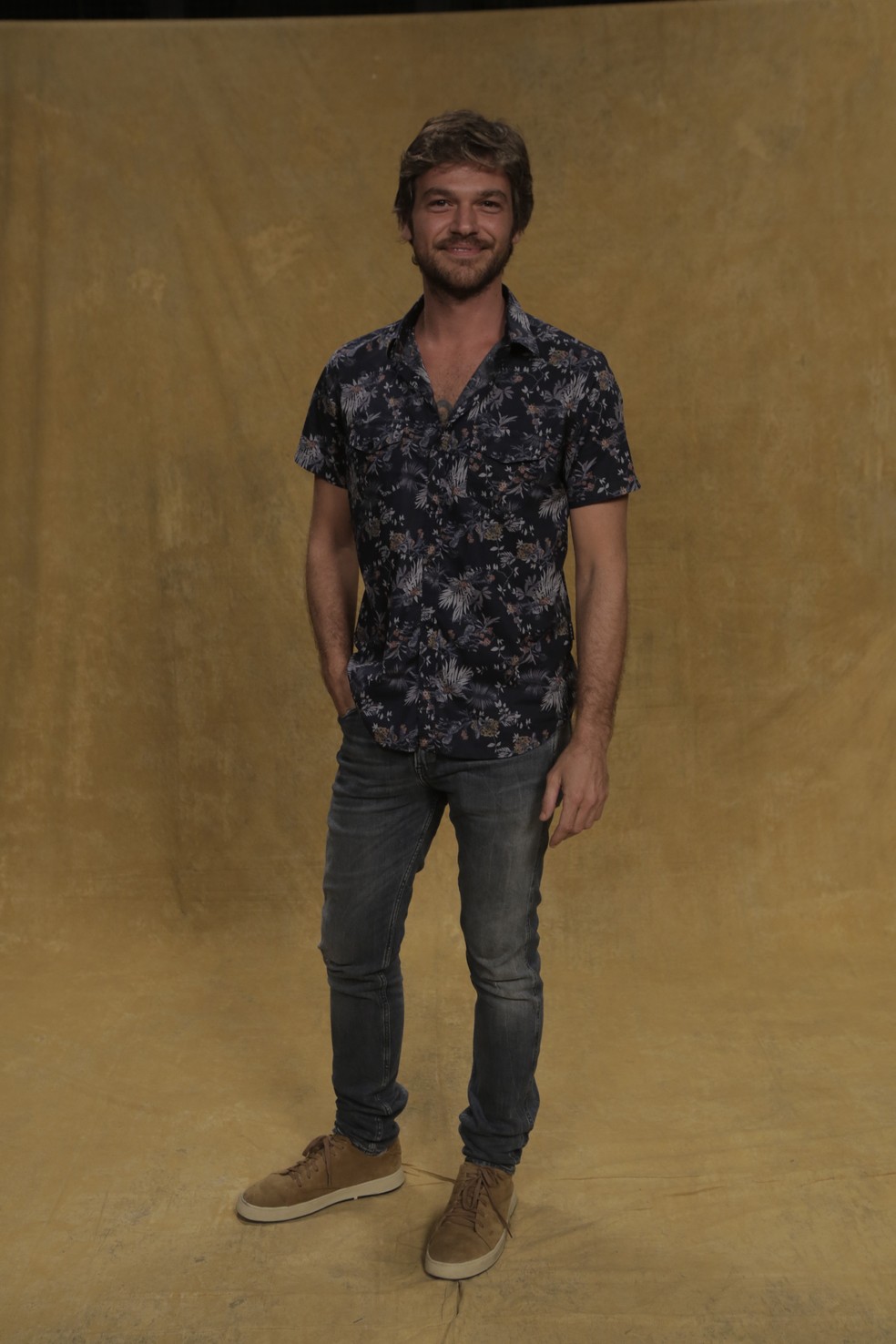 Emilio Dantas será o cantor Beto Falcão (Foto: Raphael Dias/Gshow)