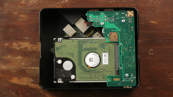 Caixa permite instalação de HDD interno para armazenar arquivos (Foto: Reprodução/Indiegogo)