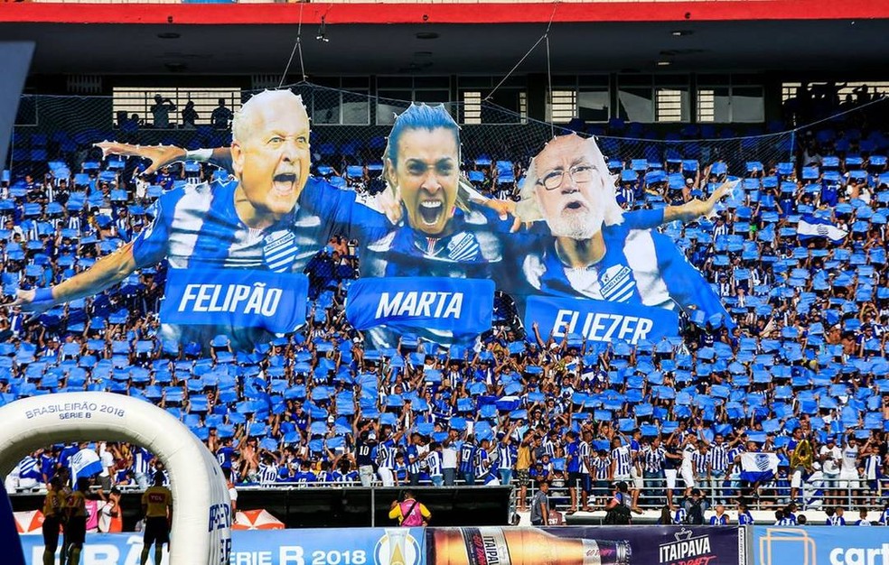 Felipão já ganhou até mosaico da torcida do CSA no Rei Pelé — Foto: Ailton Cruz/Gazeta de Alagoas