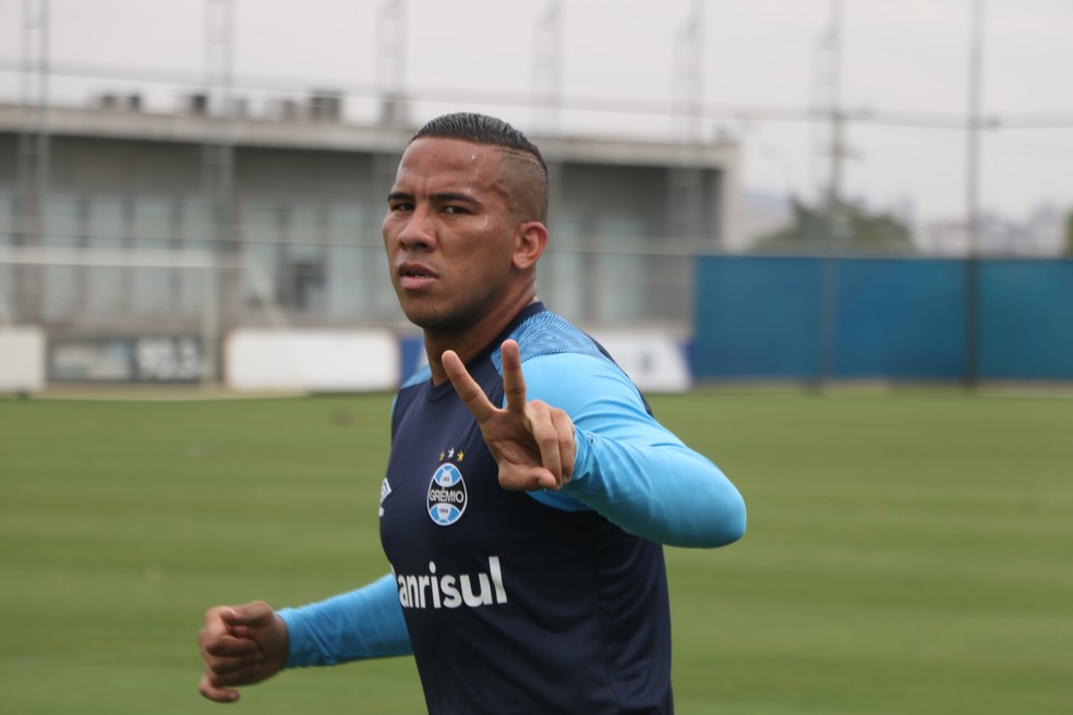 Jael renovará com o Grêmio por dois anos — Foto: Eduardo Moura