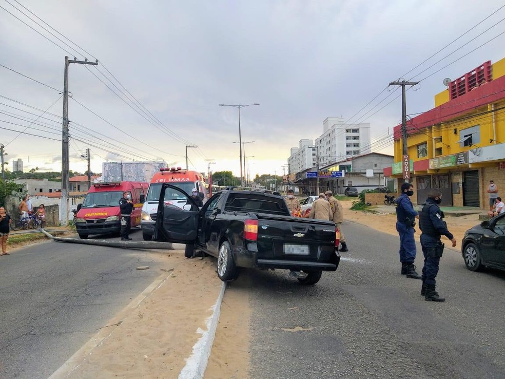 Acidente aconteceu na tarde desta sexta-feira (25) na Avenida Dr. Jo&atilde;o Medeiros Filho &mdash; Foto: Guarda Municipal