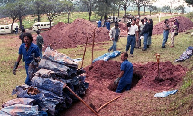 Escavação da vala clandestina de Perus: memórias da ditadura