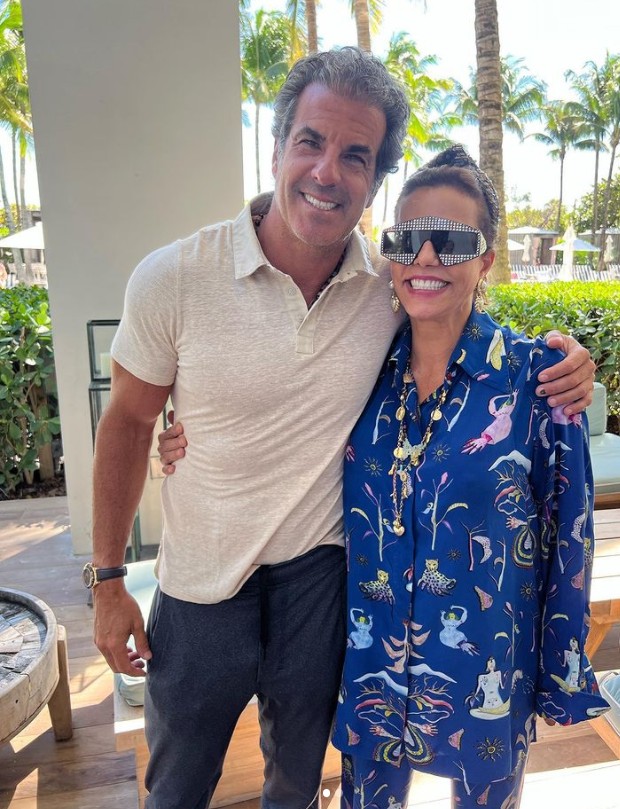 Narcisa Tamborindeguy curte Miami em hotel com diária de até R$ 145 mil (Foto: Reprodução/Instagram @narcisat)