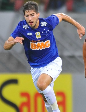 Cruzeiro anuncia a contratação do volante Lucas Silva, cruzeiro