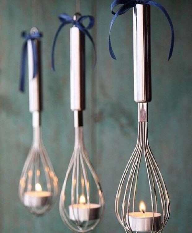 Batedores de macarrão podem virar porta-velas divertidos para o chá de panela (Foto: Pinterest / Reprodução)