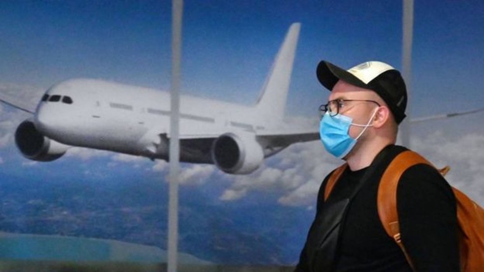 O confundador do Airbnb acredita que, nas férias, muitas pessoas trocarão viagens de avião por viagens de carro para lugares mais próximos — Foto: Getty Images via BBC