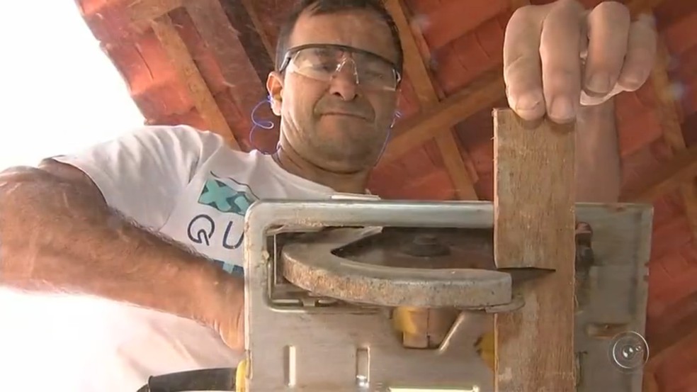 Daniel Rodrigues afirma que equipamentos digitais agilizam o serviço em Itapetininga (Foto: Reprodução/TV TEM)
