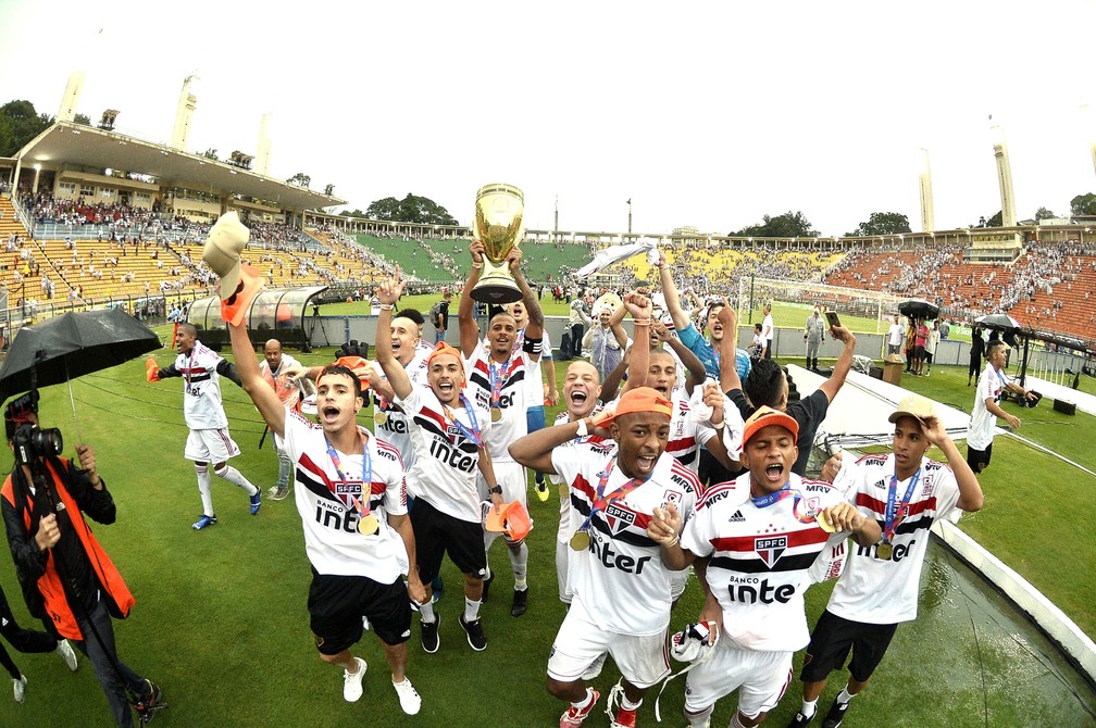 vai transmitir ao vivo sete jogos da primeira fase da