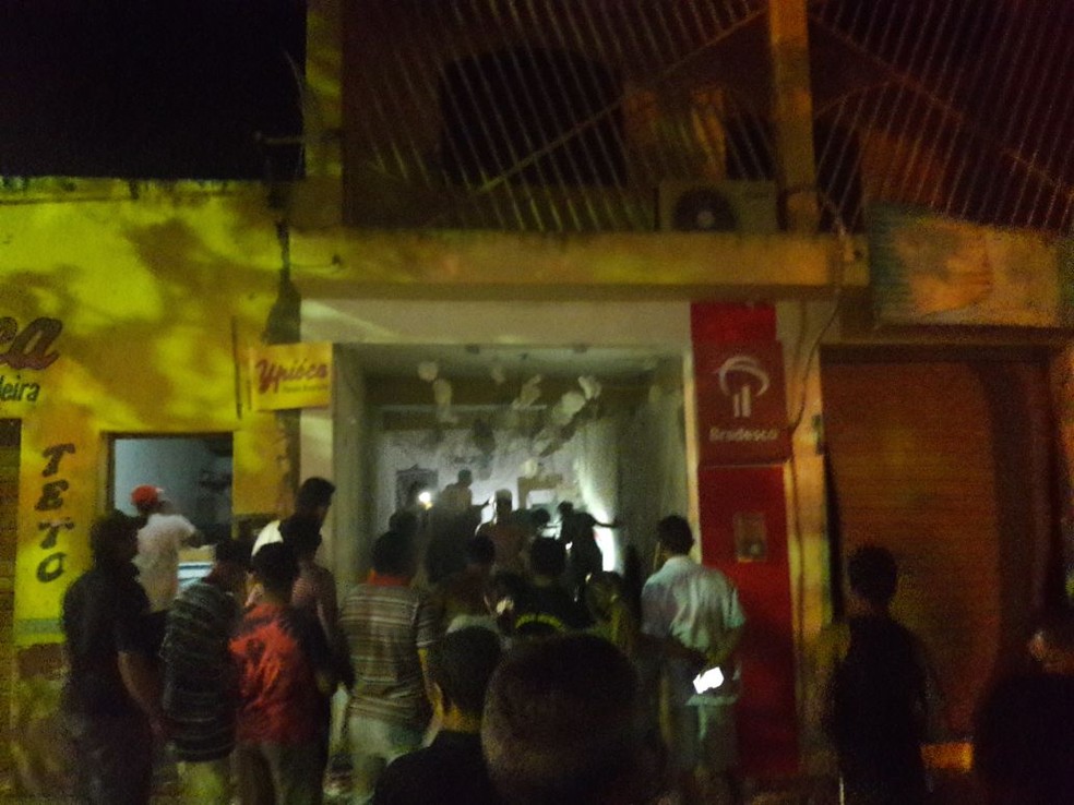 Explosão em caixa eletrônico de Moreilândia (Foto: Reprodução/ Whatsapp)