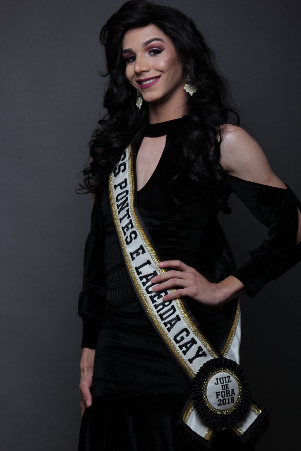 Agatha Brandt, cabeleireiro e maquiador, de Pontes e Lacerda (Foto: Divulgação)