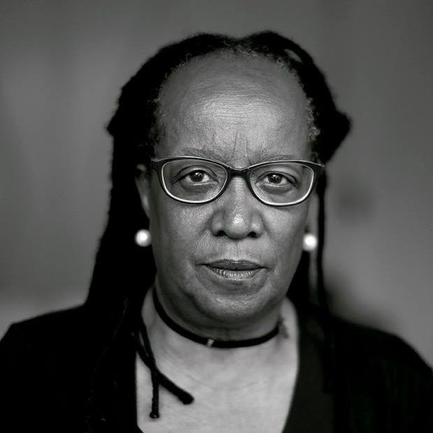 Sueli Carneiro é primeira mulher negra a receber título de doutora honoris causa na UnB