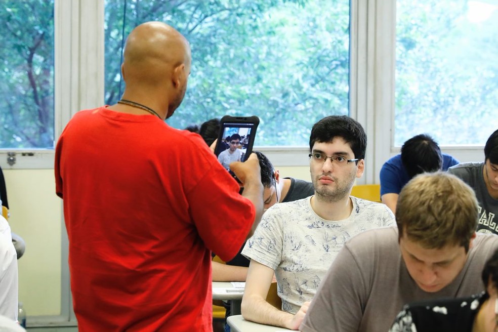 Fuvest 2019 tem reconhecimento facial — Foto: Celso Tavares/G1
