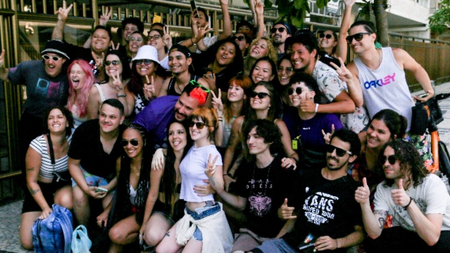 Hayley Williams com fãs no Rio de Janeiro