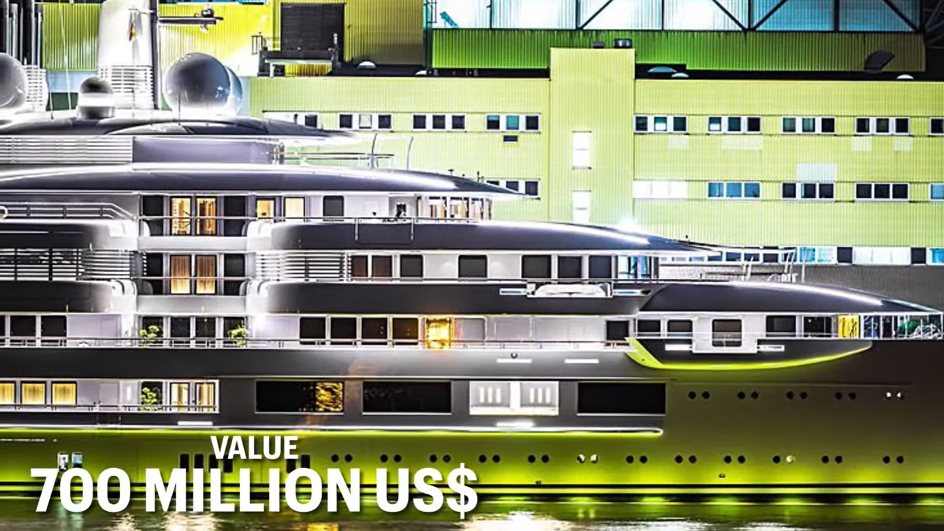 O Scheherazade, avaliado em cerca de £ 500 milhões, é um dos superiates mais caros do mundo  (Foto: Reprodução/ Youtube)