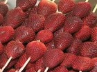Excesso de procura de morango causa falta da fruta em festa no PR