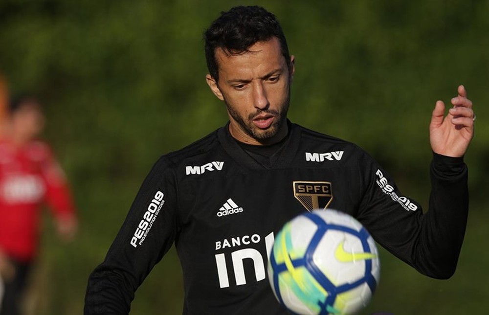 São Paulo perde potencial ofensivo, mas ganha reforço contra o Atlético-MG