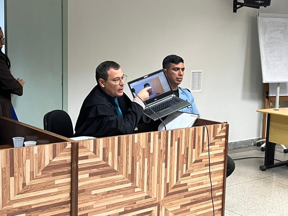 Advogado Sanderson Moura é membro do corpo de defesa de Hitalo Marinho — Foto: Iryá Rodrigues/g1 Acre