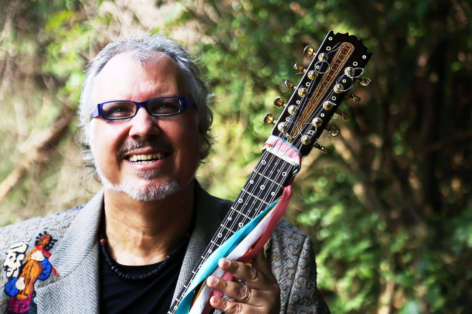 Violeiro Chico Lobo irmana Luiz Caldas, Kleiton & Kledir e Tetê Espíndola no tempo de álbum autoral