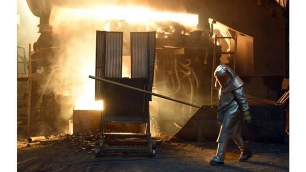 Governo chinês pode estimular economia para sustentar nível de crescimento (Foto: AFP)