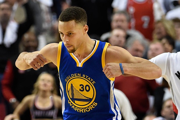 Stephen Curry: o primeiro MVP eleito por unanimidade da história da NBA (Foto: Getty Images)