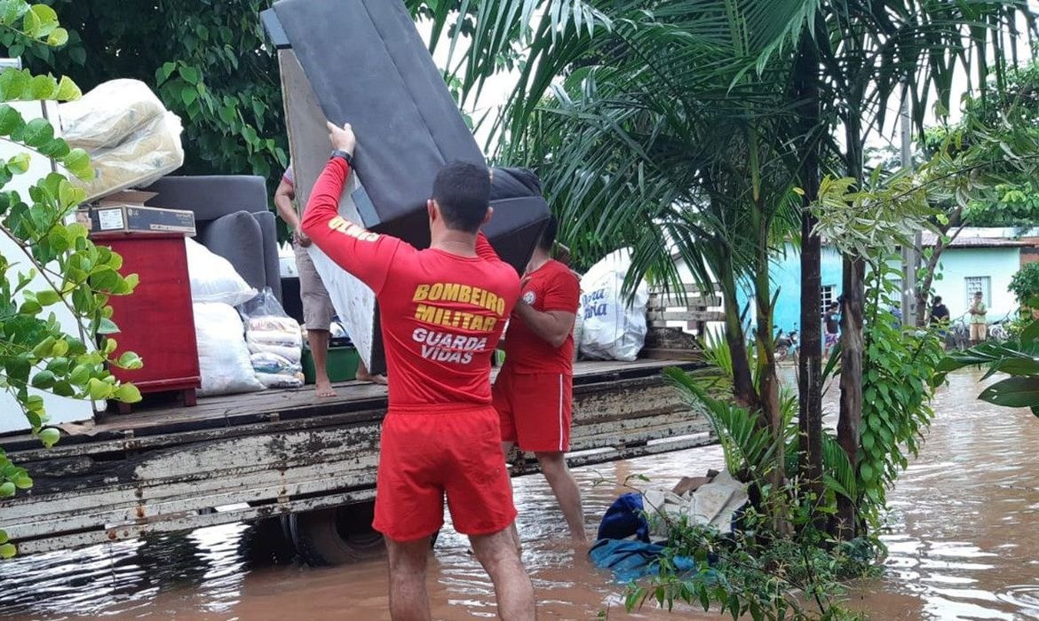 O governo do Tocantins decretou situação de emergência por causa das chuvas (Foto: Corpo de bombeiros/governo de Tocantins via Agência Brasil)