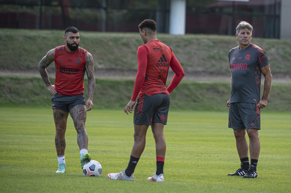 Gabigol, Muniz e Renato Gaúcho no treino do Flamengo — Foto: Alexandre Vidal/Flamengo