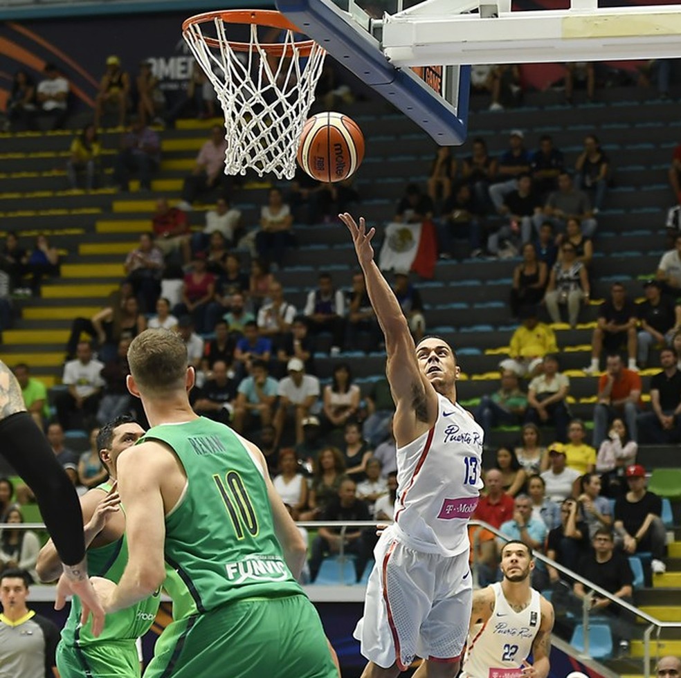 Brasil foi dominado por Porto Rico nos momentos importantes da partida (Foto: Divulgação/Fiba)
