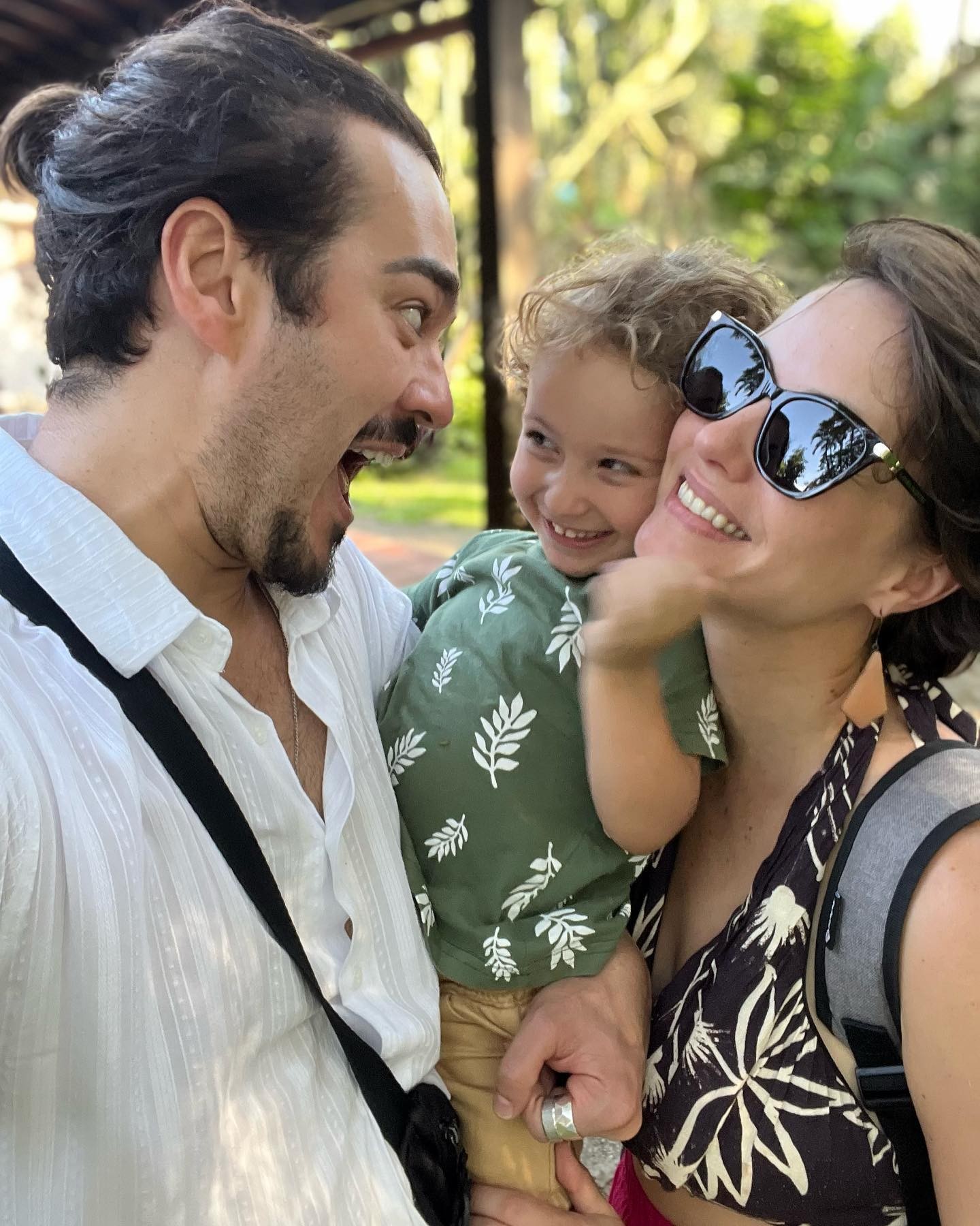 Marcos Veras com a mulher Rosanne Mulholland e o filho  — Foto: reprodução/ instagram 