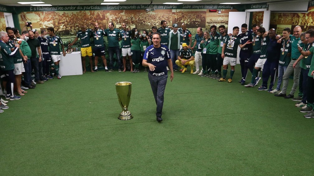 Palmeiras x Vasco: Luxa volta ao palco de título e demissão para duelo com sucessor