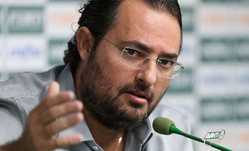  Desempenho do Palmeiras faz Alexandre Mattos receber ameaças de morte