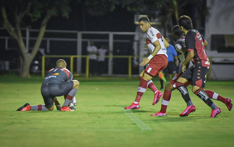 Vitória 2 x 1 CRB, no Barradão — Foto: Pietro Carpi/ASCOM Vitória