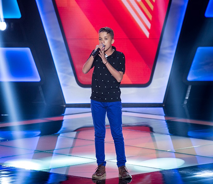 Matheus Quirino canta ‘No dia em que eu saí de casa’ na Audição do The Voice Kids (Foto: Isabella Pinheiro/Gshow)