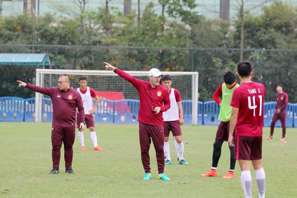 Paulo Turra em treinamento no Guangzhou, em 2017 (Foto: Leonardo Miranda)