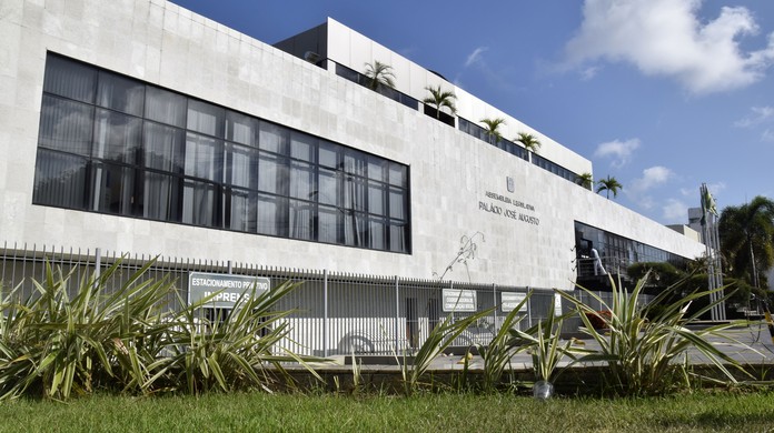 Resultado de imagem para situaÃ§Ã£o das escolas da rede estadual potiguar