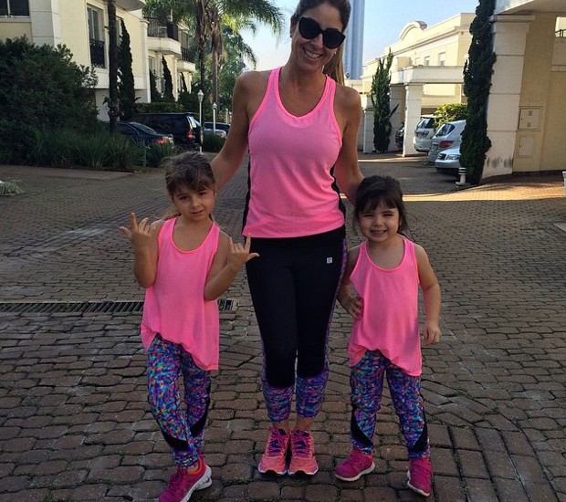 Patricia Maldonado e as filhas: últimos preparativos para a mudança (Foto: Reprodução/ Instagram)