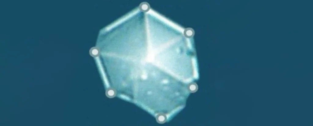 Imagem aproximada de uma das formações de cristal  (Foto: Divulgação)
