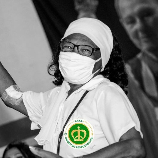 Maria Helena, 'eterna porta-bandeira' da Imperatriz Leopoldinense, morre no Rio aos 76 anos