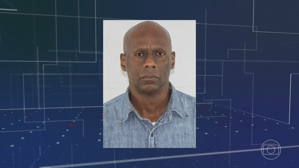 O militar da reserva Ailton Barros, que foi preso na operação da PF sobre fraudes em cartões de vacinação — Foto: Reprodução/Globo