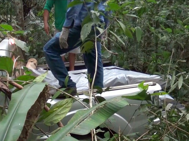 Corpos foram encontrados em sítio no interior do estado (Foto: Reprodução/Rede Amazônica)