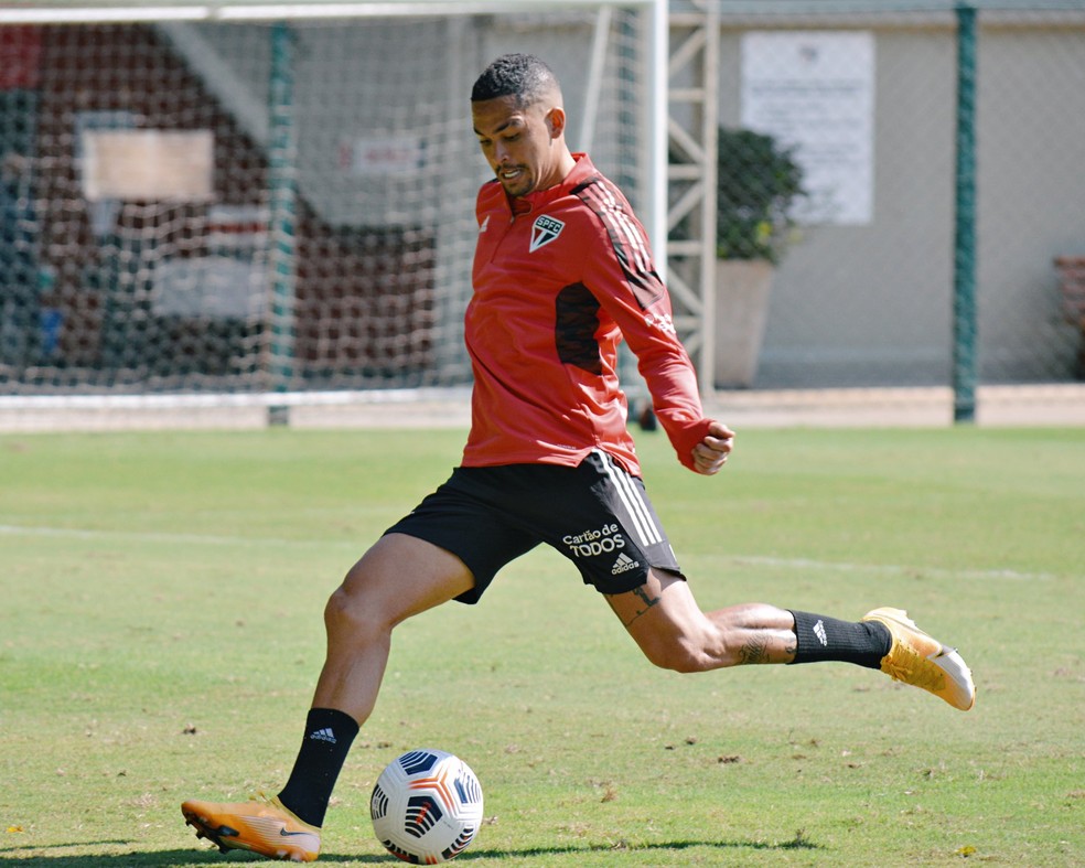 Recuperado, Luciano deve ganhar chance contra o Racing