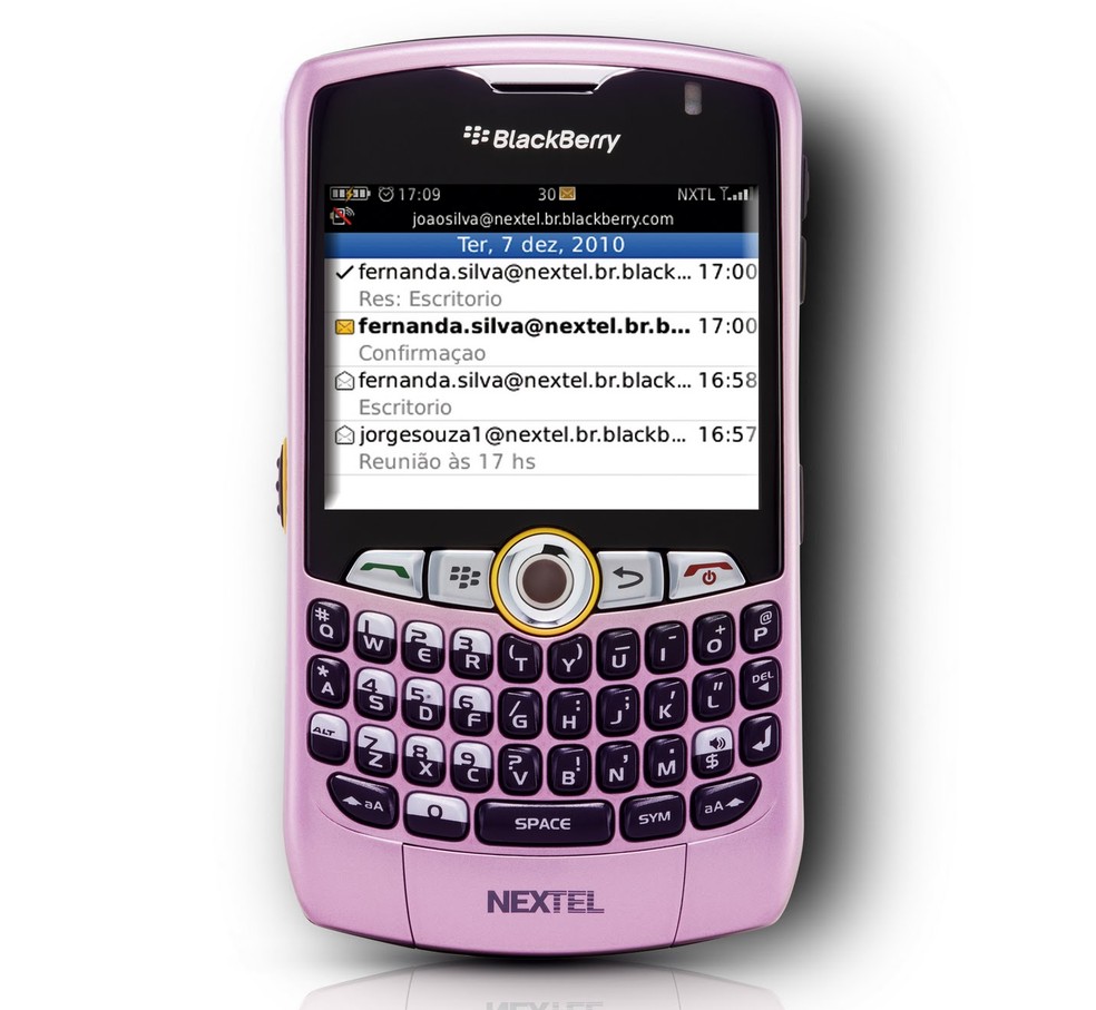 Blackberry Curve 8350i — Foto: Divulgação