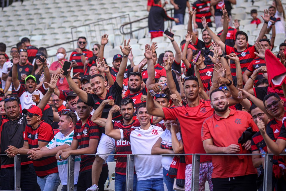 Torcida do Flamengo no Castelão — Foto: Lucas Emanuel/AGIF