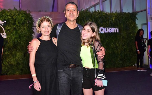 Marcos Palmeira e Gabriela Gastal com a filha, Júlia