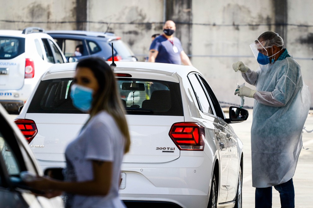 O Instituto Butantan realiza testes gratuitos para a Covid-19 no Raposo Shopping, na Zona Oeste de São Paulo — Foto: Aloísio Maurício/Fotoarena via Estadão Conteúdo