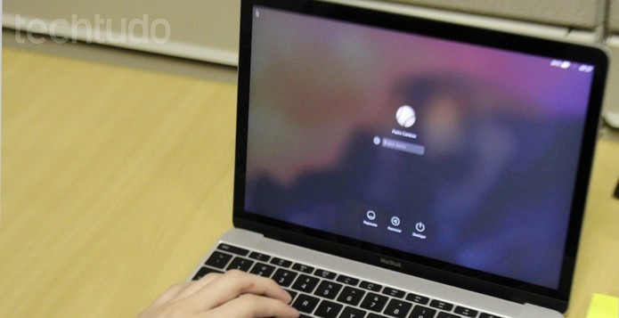 Design ultrafino e compacto chama a atenção no novo MacBook (Foto: Carol Danelli/TechTudo) (Foto: Design ultrafino e compacto chama a atenção no novo MacBook (Foto: Carol Danelli/TechTudo))