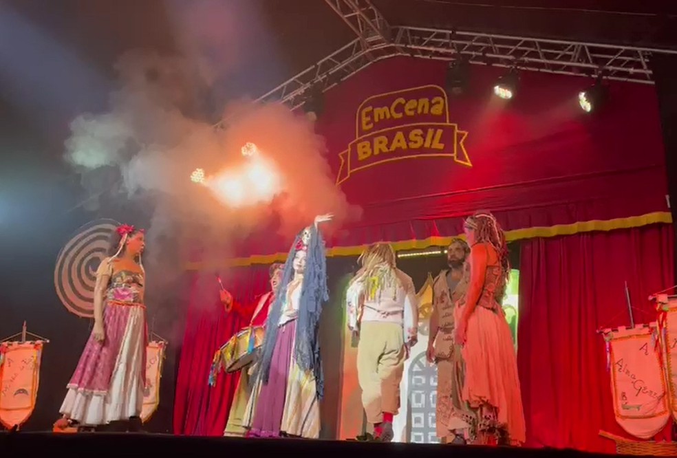 Atrações estão divididas em dois dias de evento — Foto: Emcena Brasil/Reprodução