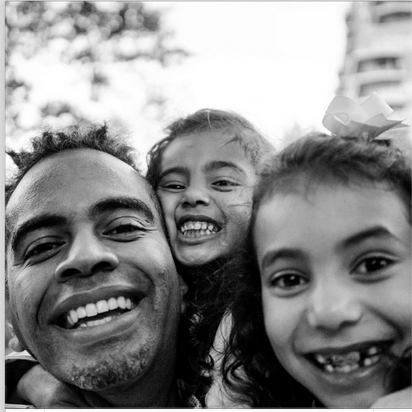 Jairzinho posa ao lado das filhas (Foto: Reprodução/Instagram)