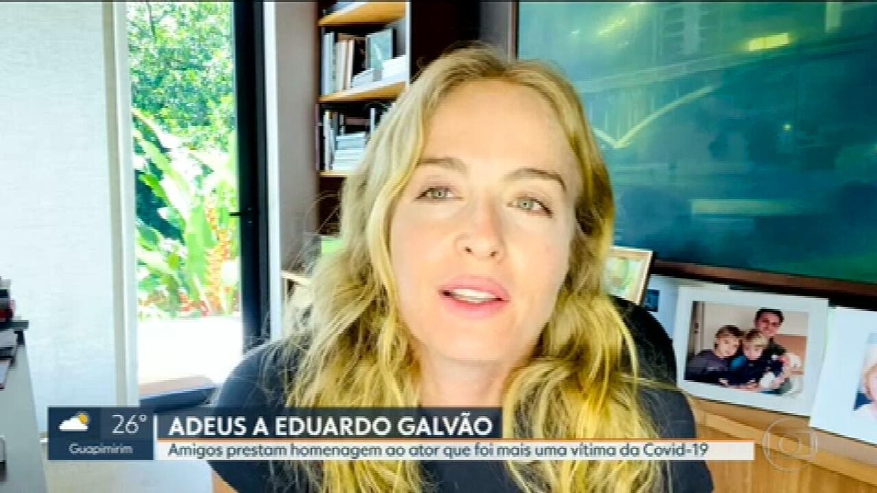 Amigos prestam homenagens a Eduardo Galvão