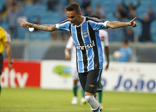 Grêmio dá cartada final por liderança sem capitão, polivalente e artilheiro